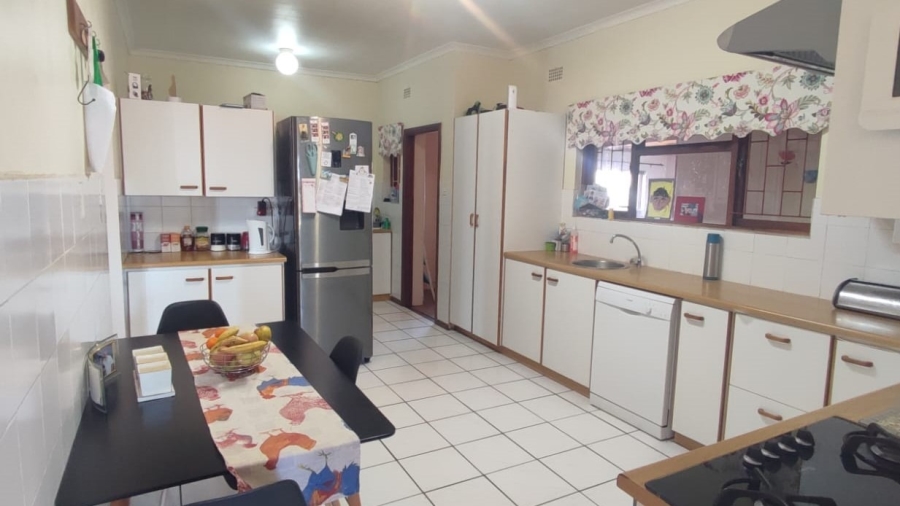 5 Bedroom Property for Sale in Vredenburg Western Cape